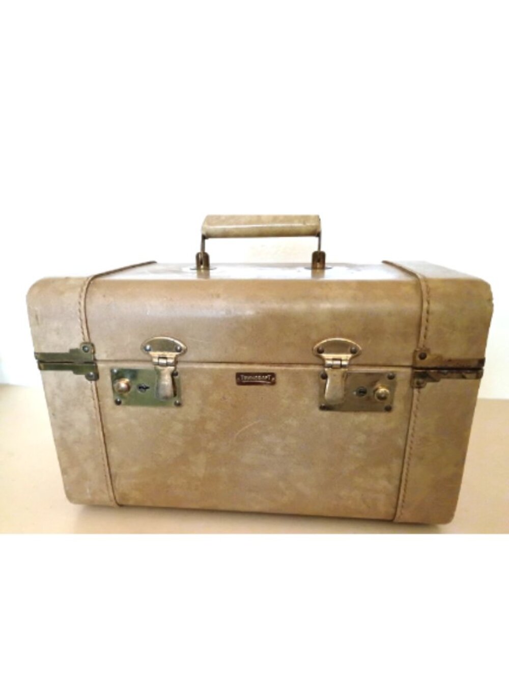 Vintage Towncraft Train Makeup Case